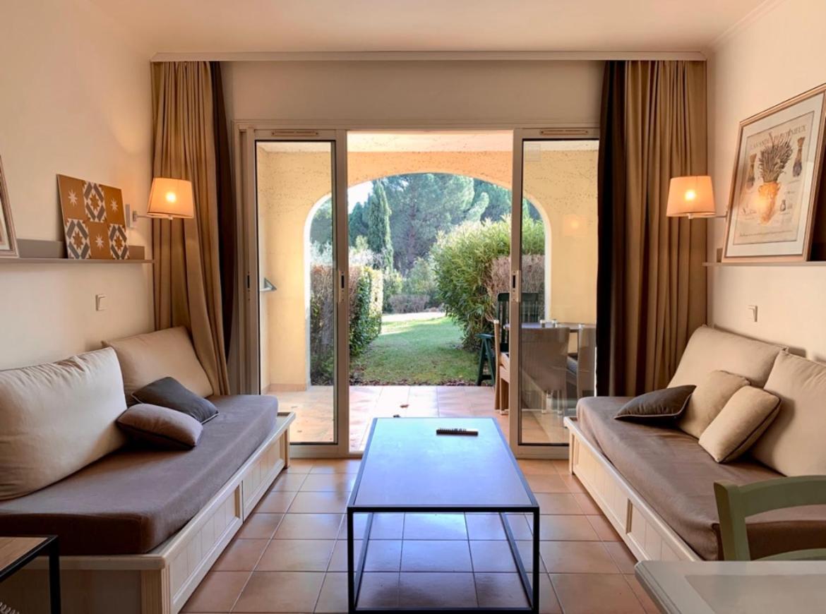 Studio 4 Personnes Golf International Pont Royal Mallemort Exterior foto