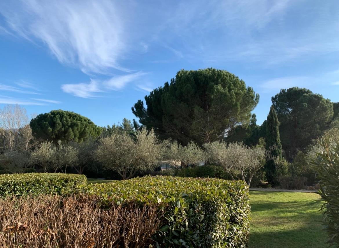 Studio 4 Personnes Golf International Pont Royal Mallemort Exterior foto