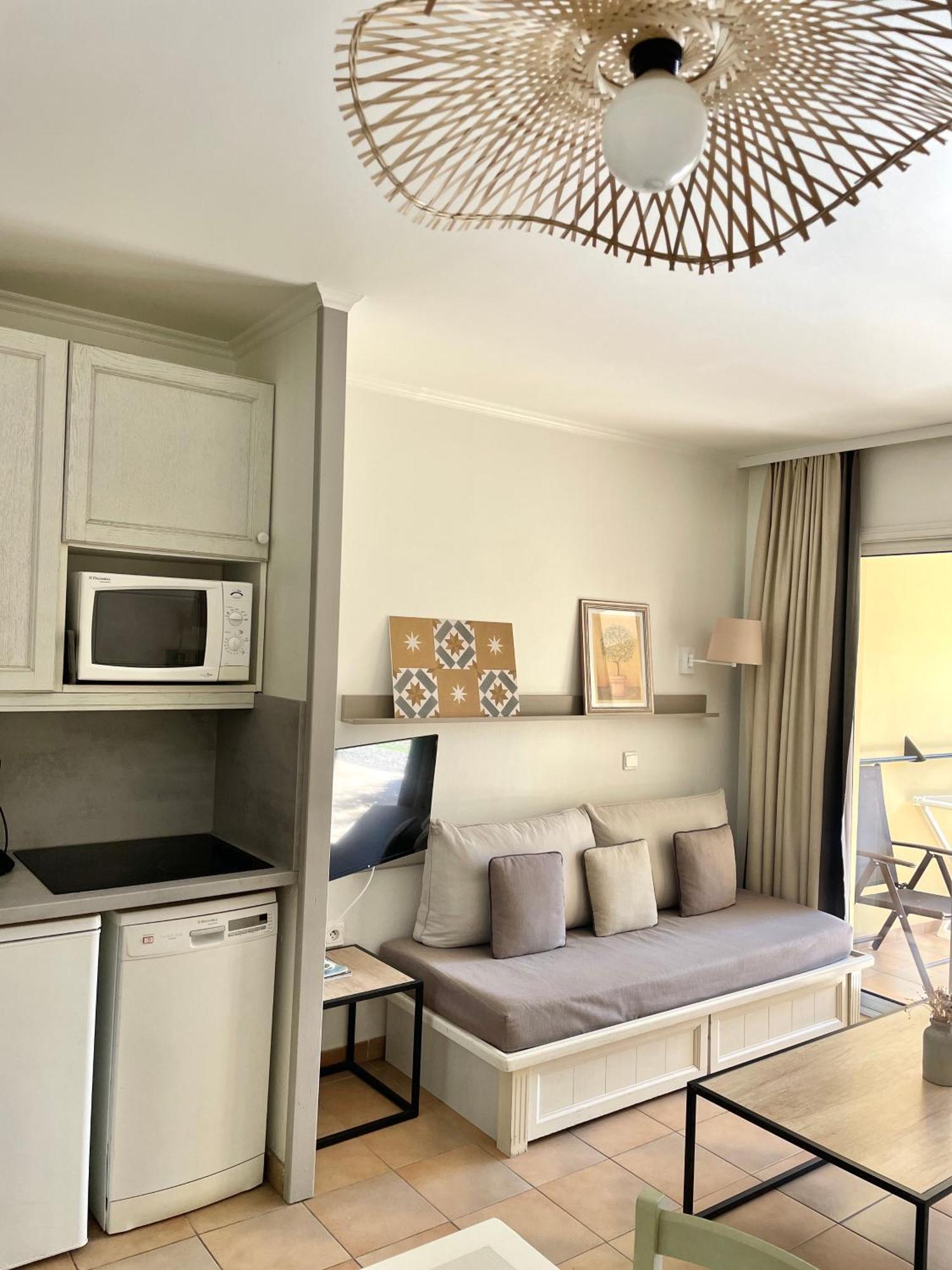 Studio 4 Personnes Golf International Pont Royal Mallemort Exterior foto